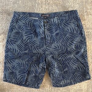 Michael Kors Blue Leaf Print Men's Shorts